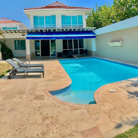 Villa Frente Al Mar