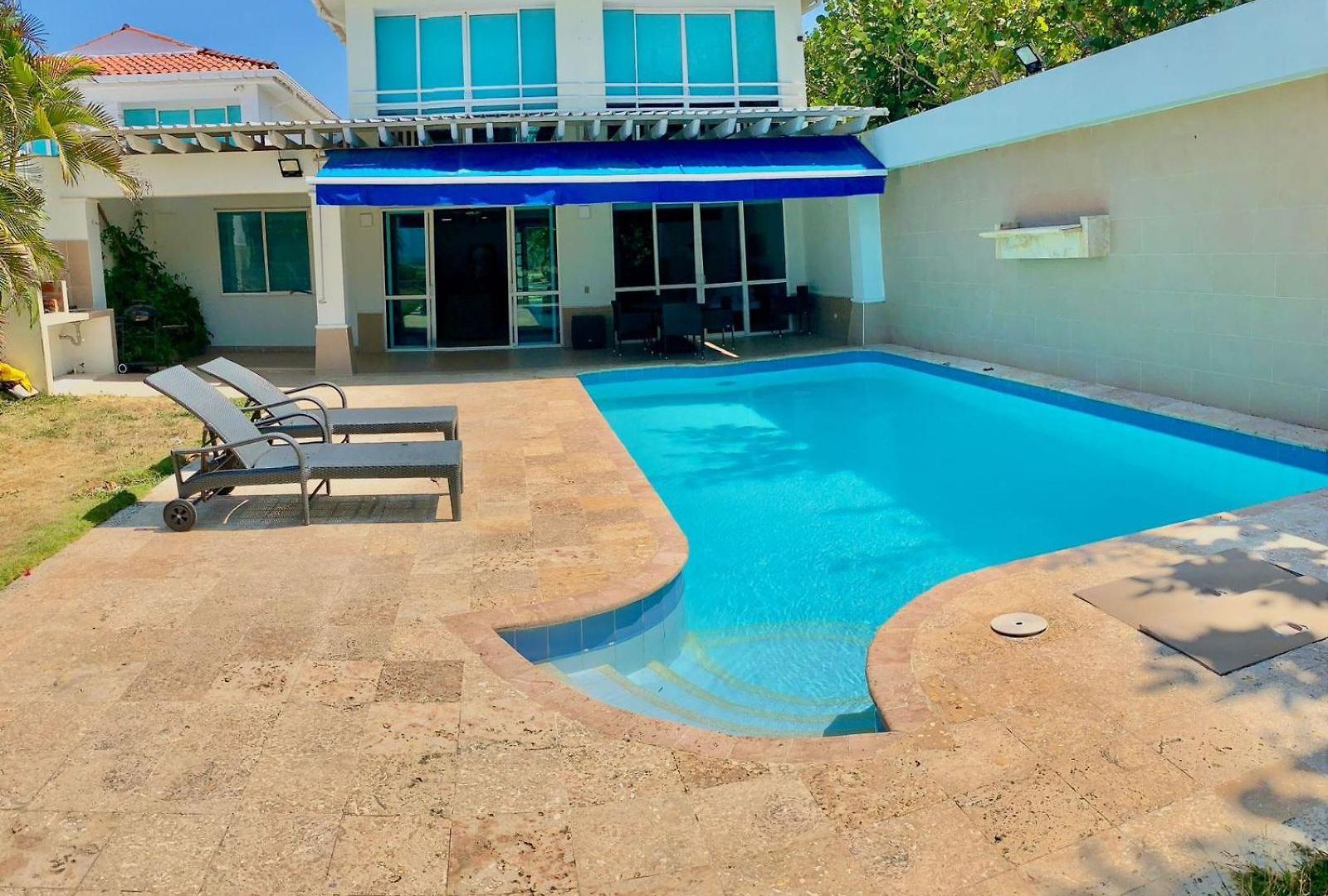 Villa Frente Al Mar